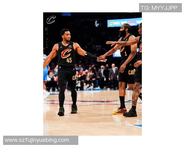 2017年NBA骑士与雷霆对决回顾：明星球员的精彩表现与比赛亮点分析